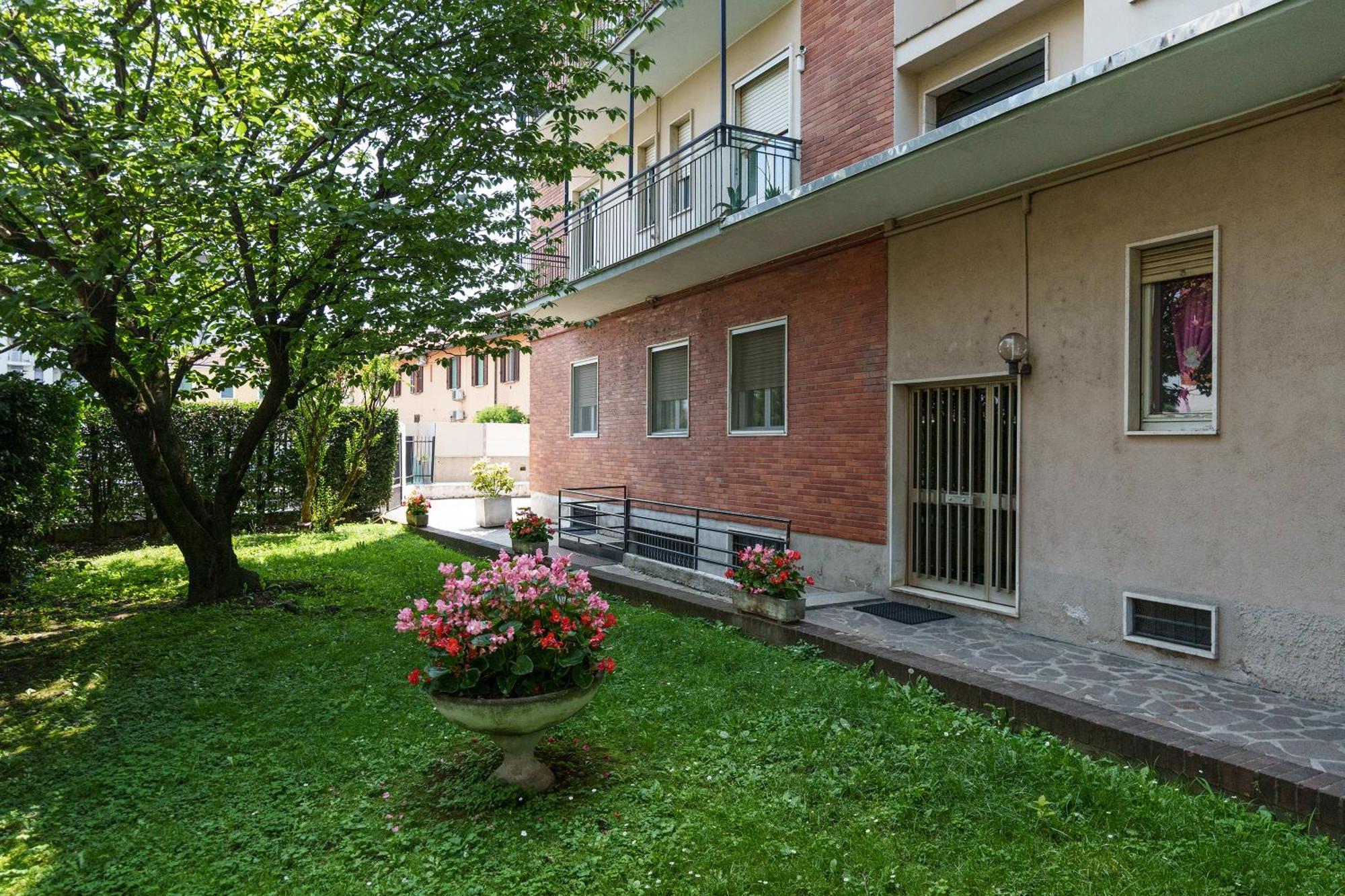 Duomo/Linate Parcheggi Gratis E Tram Sotto Casa Apartman Milánó Kültér fotó
